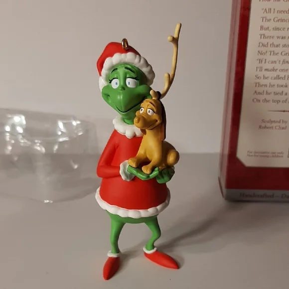 Hallmark "Keepsake" Grinch and Max Ornament in Classic Red & Green, Handcrafted - Picture 2 of 11